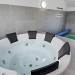 Casa de Férias Luxury Pool Retreat In Kegnaes - By Traum