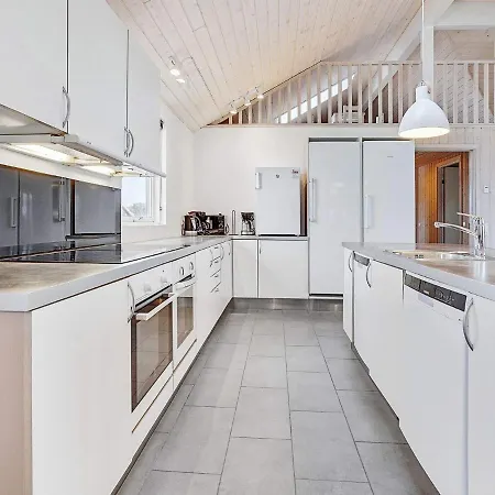 Seven-bedroom In Sydals * Horuphav