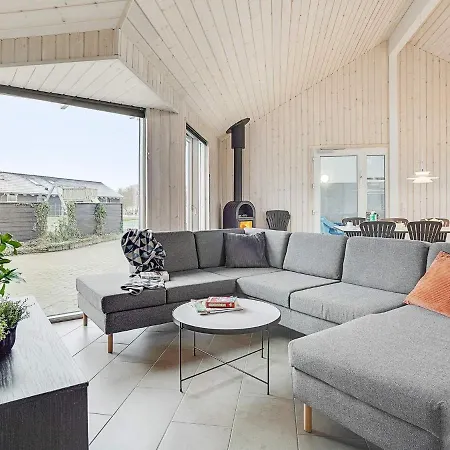 Holiday home Seven-bedroom In Sydals