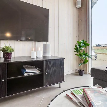 Luxury Pool Retreat In Kegnaes Holiday home *
