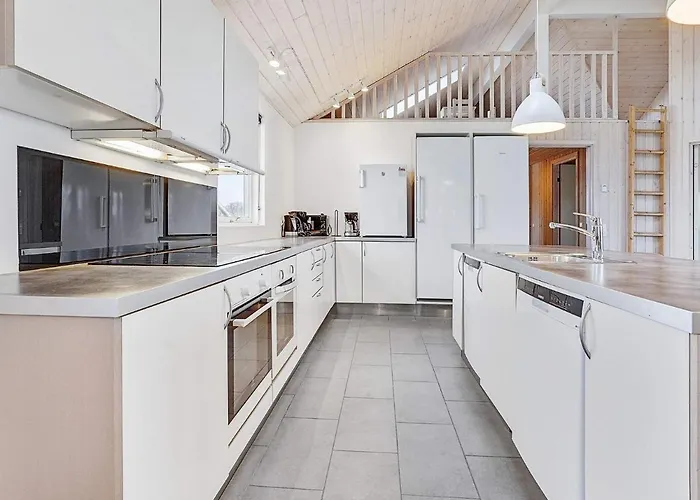 Luxury Pool Retreat In Kegnaes - By Traum * Horuphav