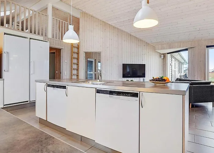 Luxury Pool Retreat In Kegnaes - By Traum Holiday home *